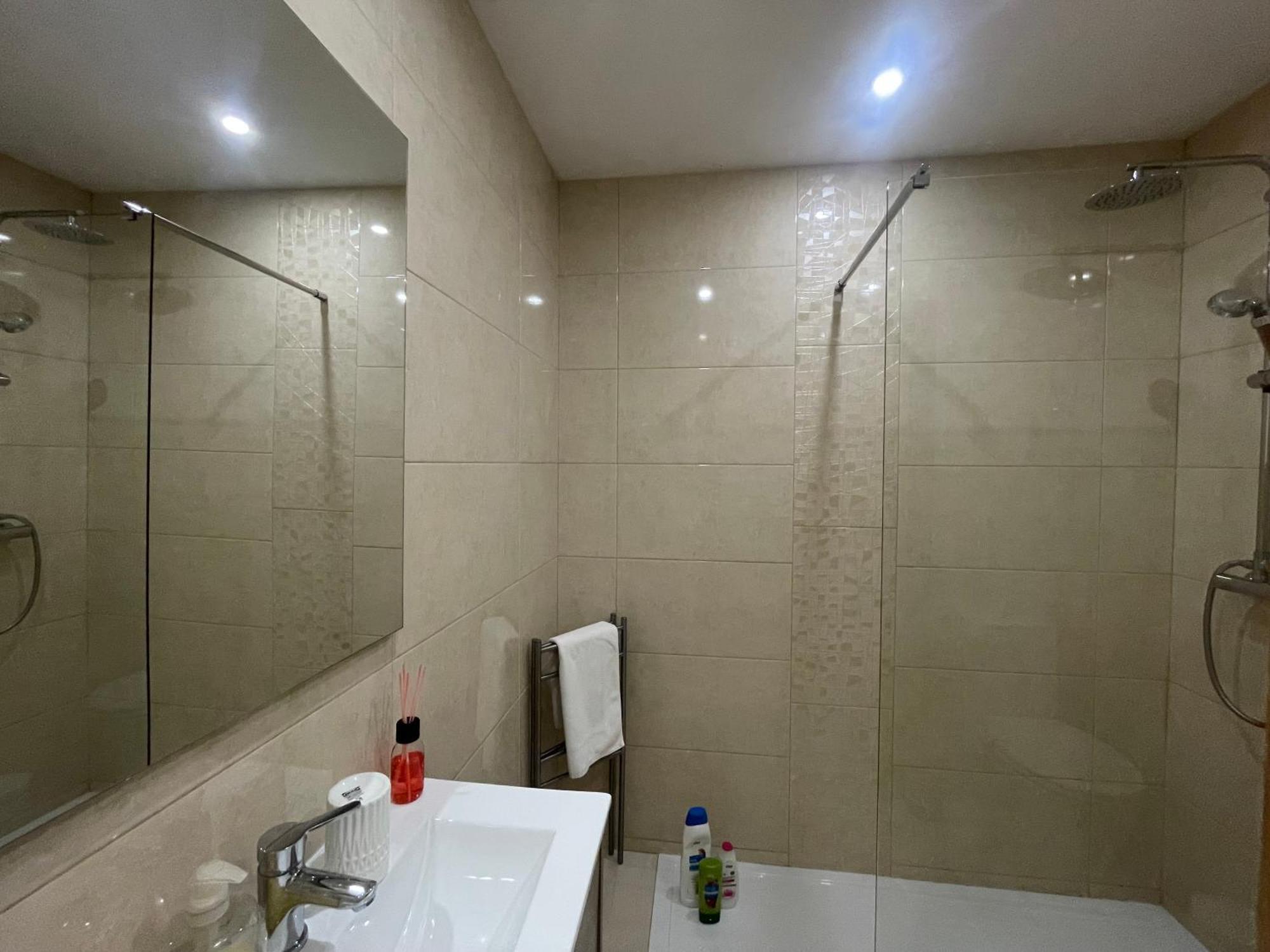 Cozy Apartment With Terrace, Air Cond, Free Parking, By Porto With Love Lda Exteriör bild